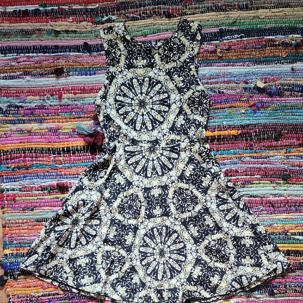 Vans Black and White Patterned Apparel